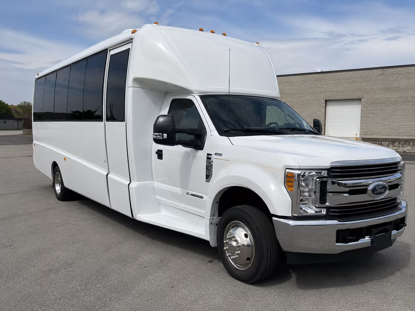costa mesa winery tour charter bus rentals for your group