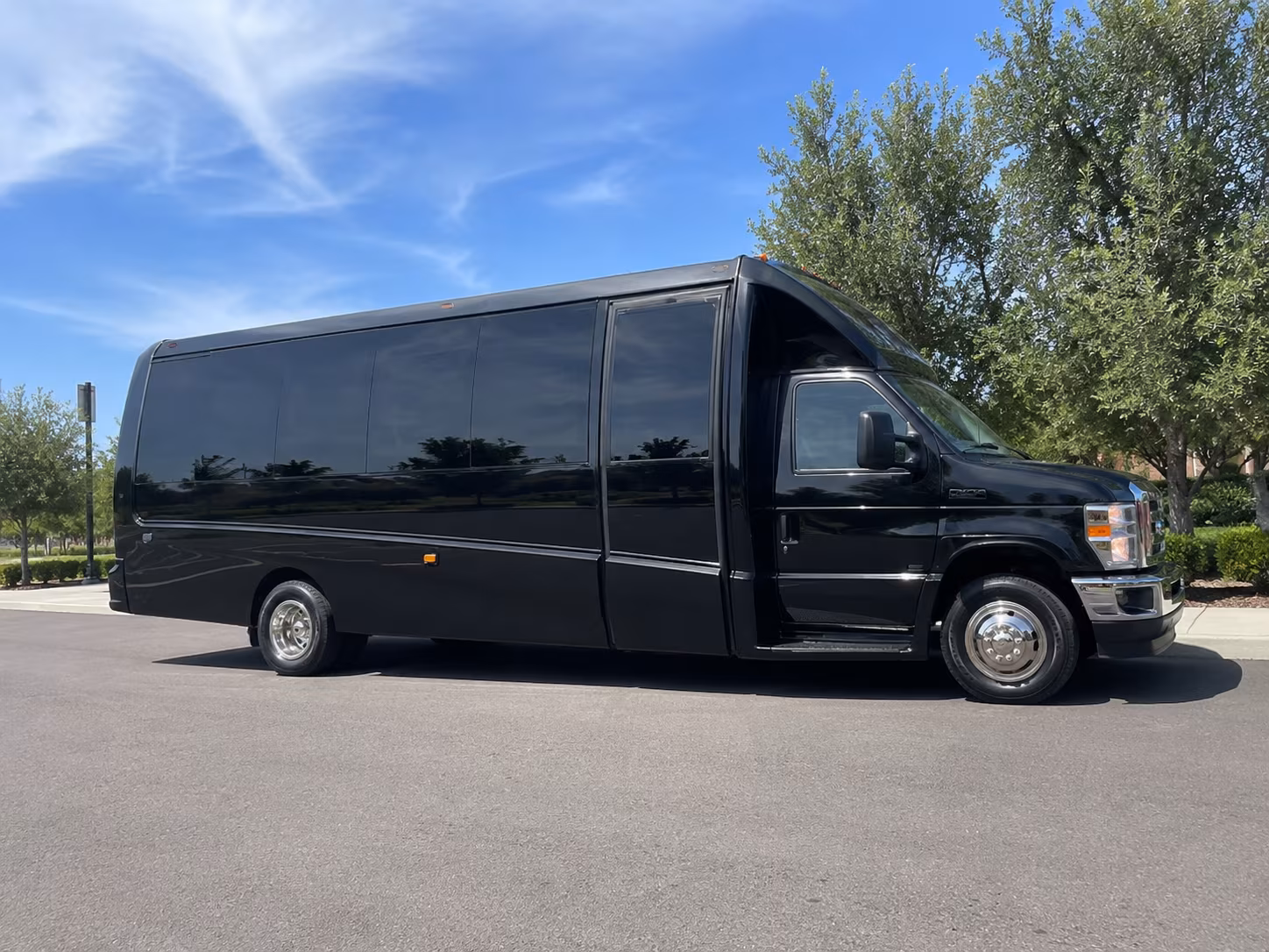 how the distance and duration of your trip affect charter bus rates