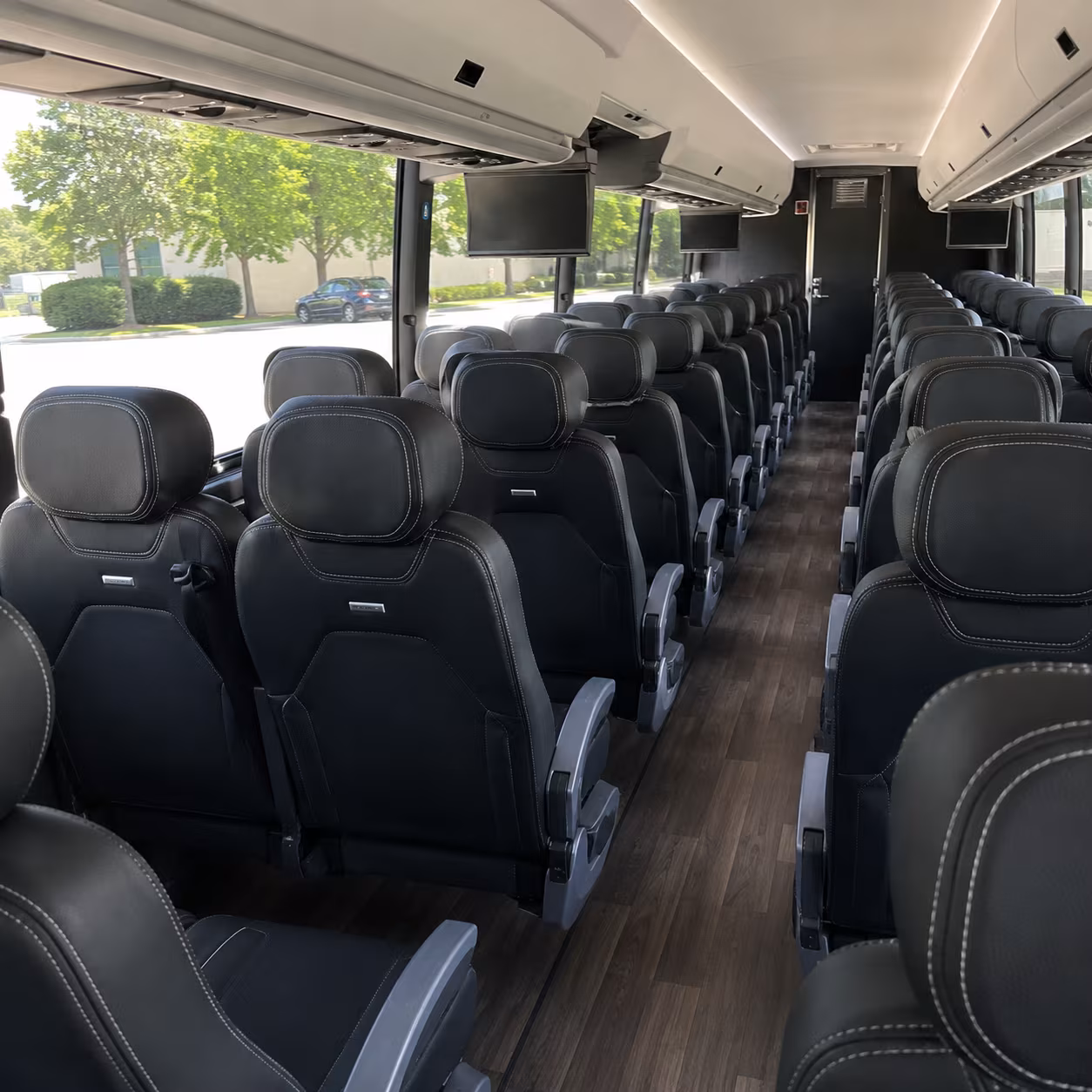 it s easy to coordinate group transportation for corporate events at saddleback church and local venues