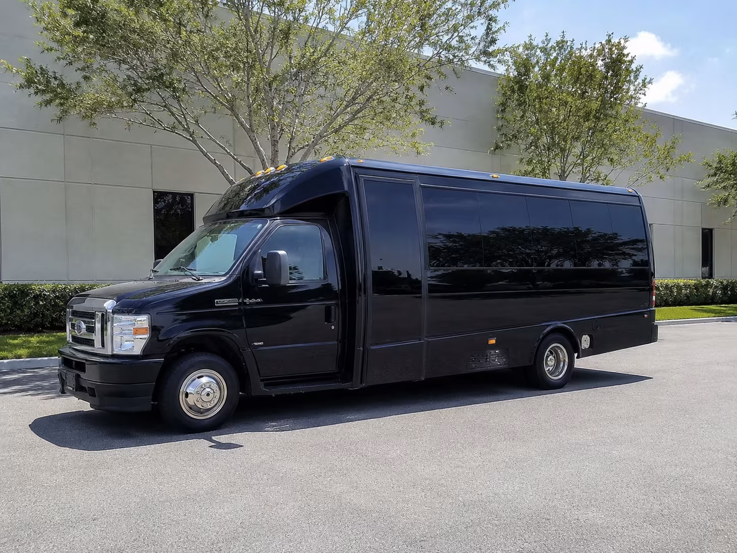 lake forest airport transportation onboard seating
