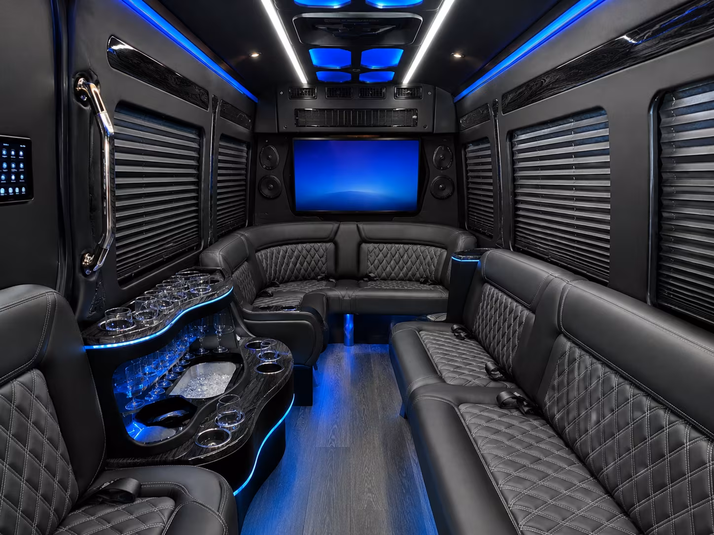 lakeforestcharterbuscompany com makes it easy to party before during and after the show